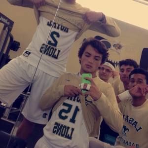 Meet your Posher, Efrain